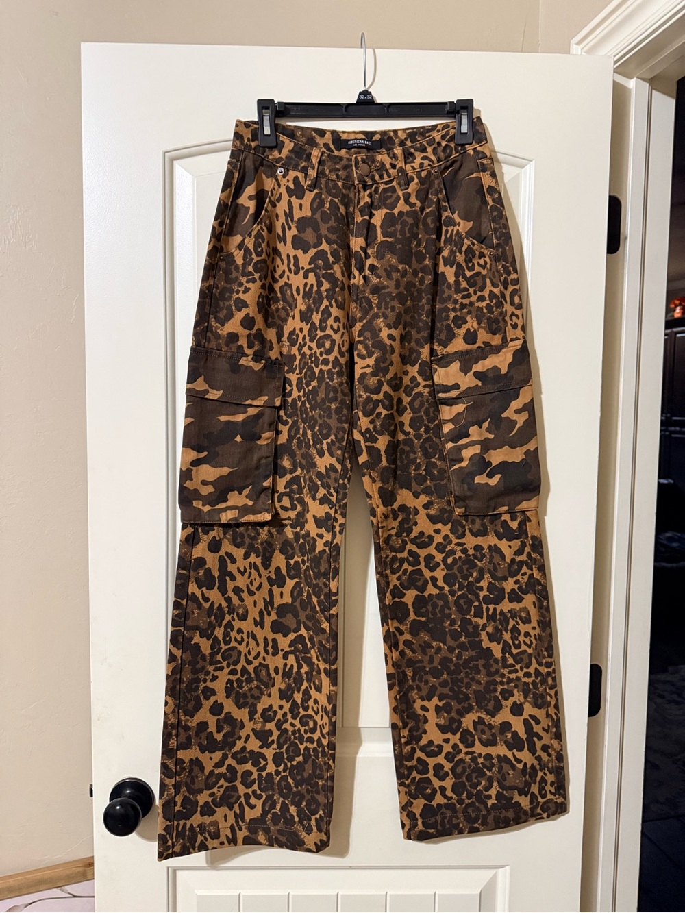 American Bazi Brown Leopard Print Cargo Jeans. NWOT